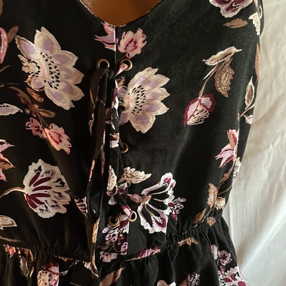 Maurices Floral Peplum Top - Picture 2 of 8